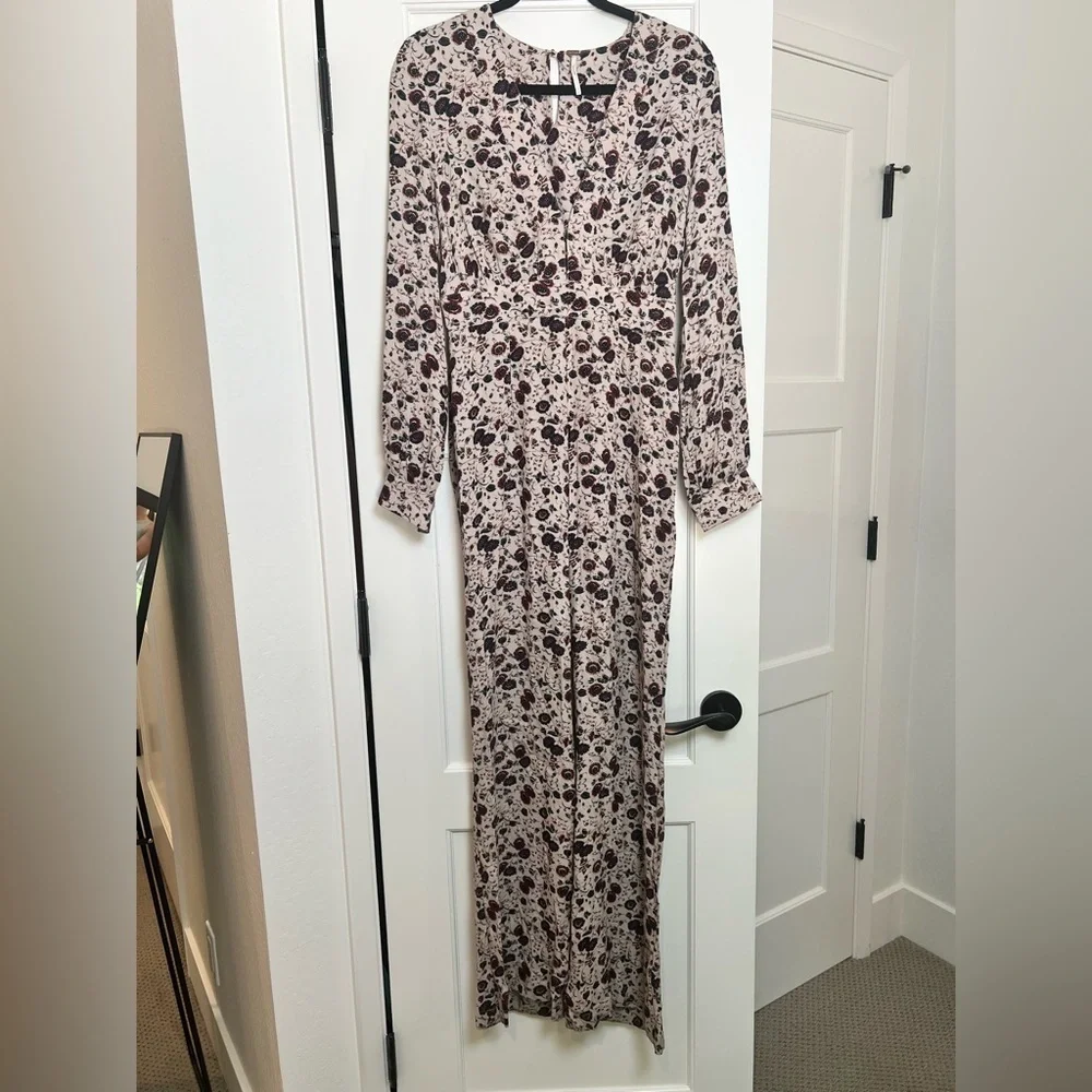 Free People ‘Some Like It Hot’ Floral Long Sleeve Wide Leg Jumpsuit (4)
